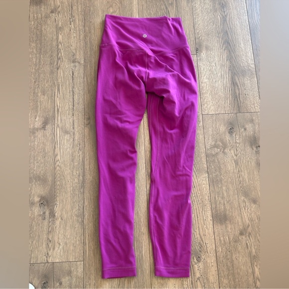 Lululemon Vibrant Magenta Align Leggings, Size 4, double lined - Picture 3 of 5